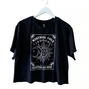 Organic Generation Black White Mystical  Cropped TShirt SZ L #2162